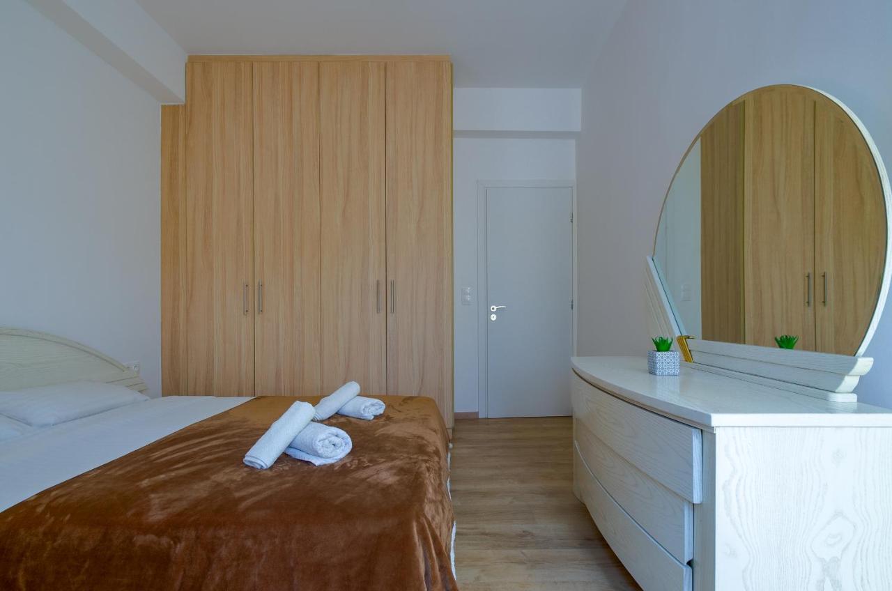 Nice 1Bd Apartment Close To Metro Station Ampelokipoi Aten Exteriör bild