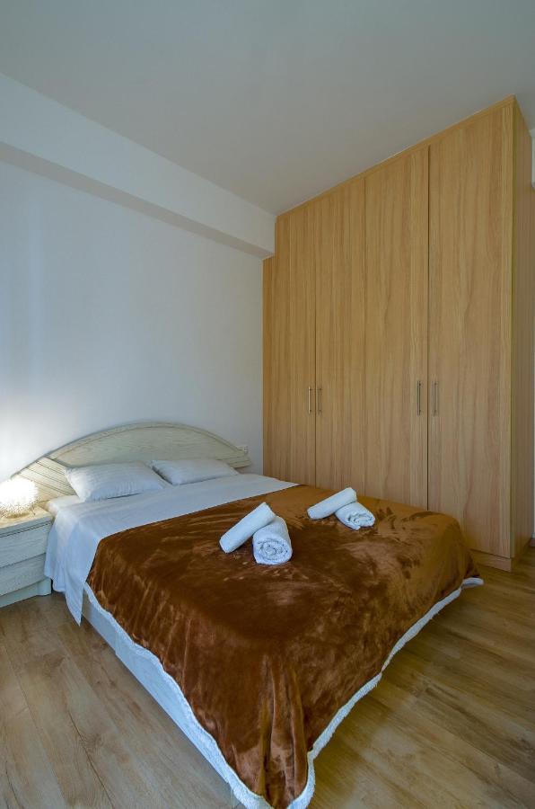 Nice 1Bd Apartment Close To Metro Station Ampelokipoi Aten Exteriör bild