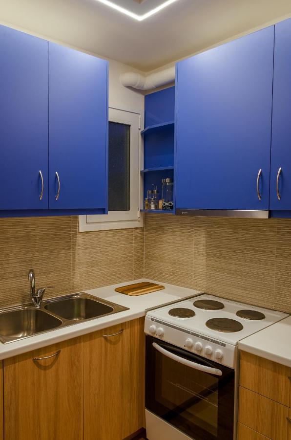 Nice 1Bd Apartment Close To Metro Station Ampelokipoi Aten Exteriör bild